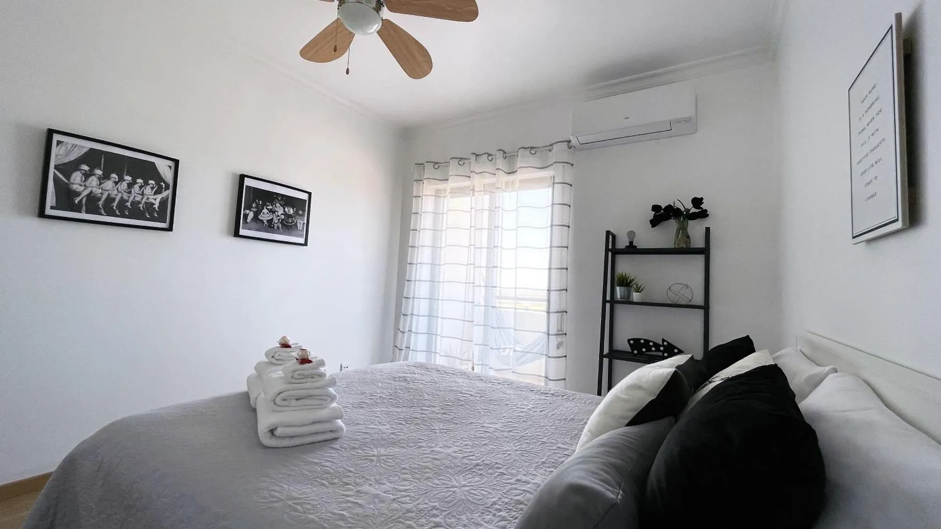 Omniax Apartment Faro 0*,